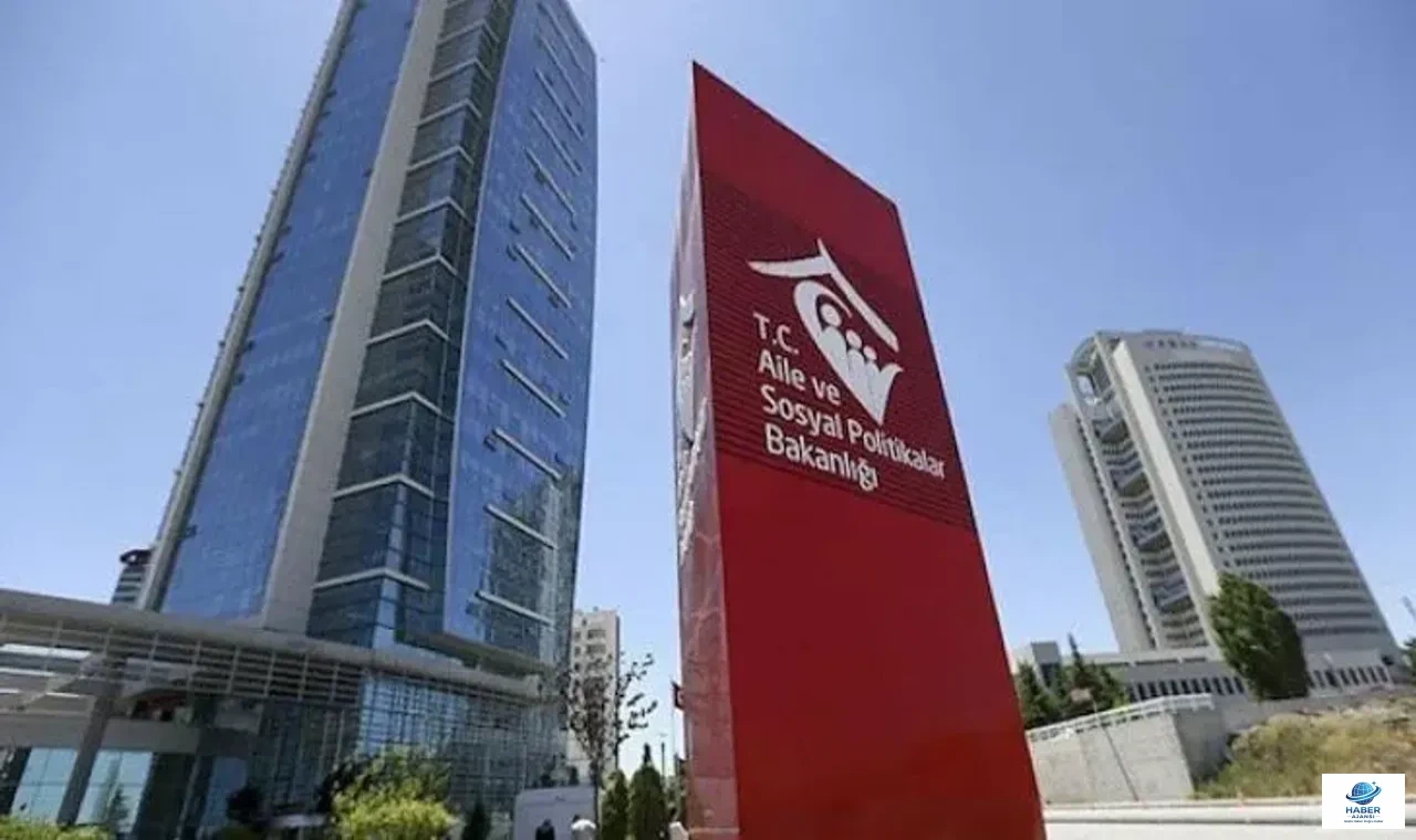 BAKANLIKTAN 81 İLDE ANLAMLI BAYRAM MESAİSİ: "ŞEHİTLİKLER EMANETİMİZDİR, BAYRAMA HAZIR"