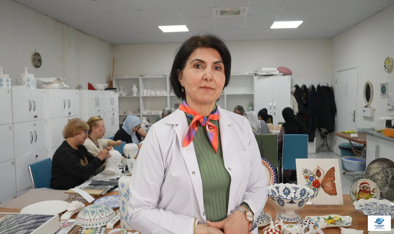 Elazığ’da Kadınlardan Çini Sanatına Yoğun İlgi