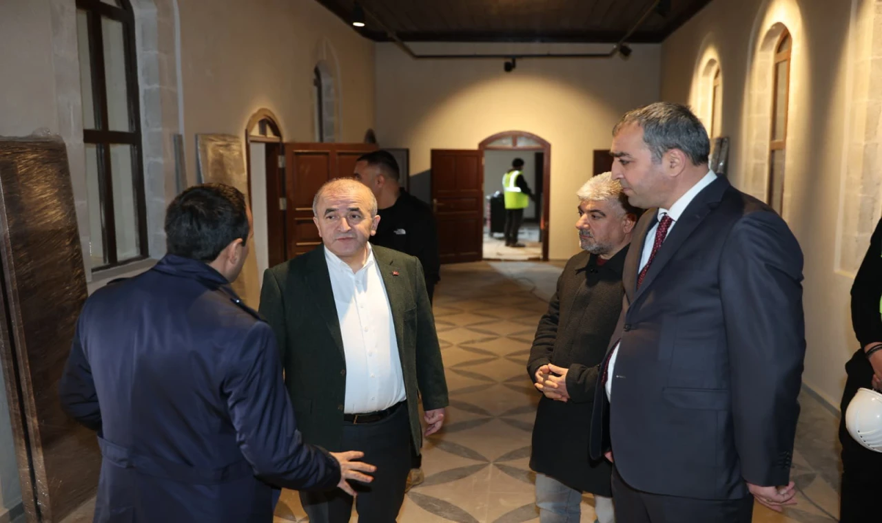 Vali Hatipoğlu'ndan Tarihi Mekteb-i İdad-i Hamidiye Binasında İnceleme