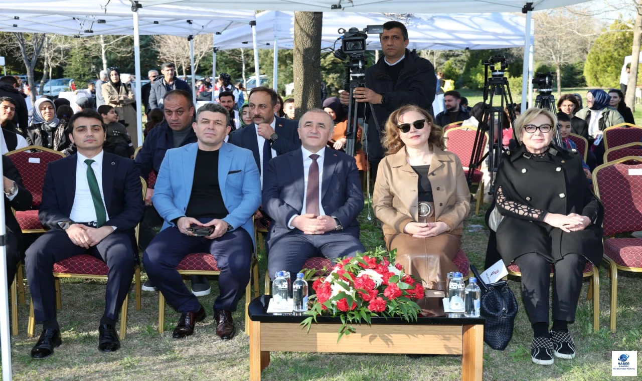 Atık Malzemeler Özel Çocuklar İçin Terapi Alanına Dönüştürüldü