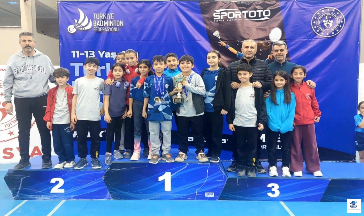 Badminton Türkiye Şampiyonası’nda Elazığ’lı Sporculardan Tarihi Başarı