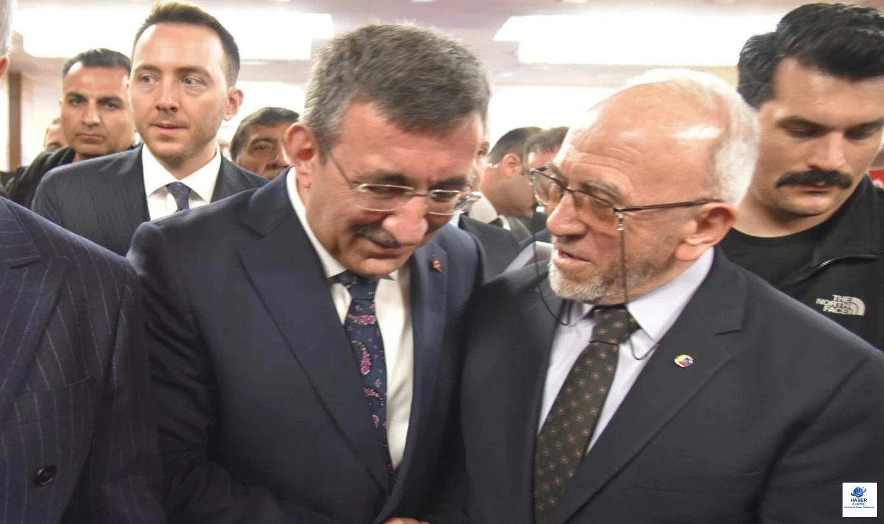 Elazığ Ticaret Borsası’ndan Cumhurbaşkanı Yardımcısı Cevdet Yılmaz’lı çalıştaya katılım