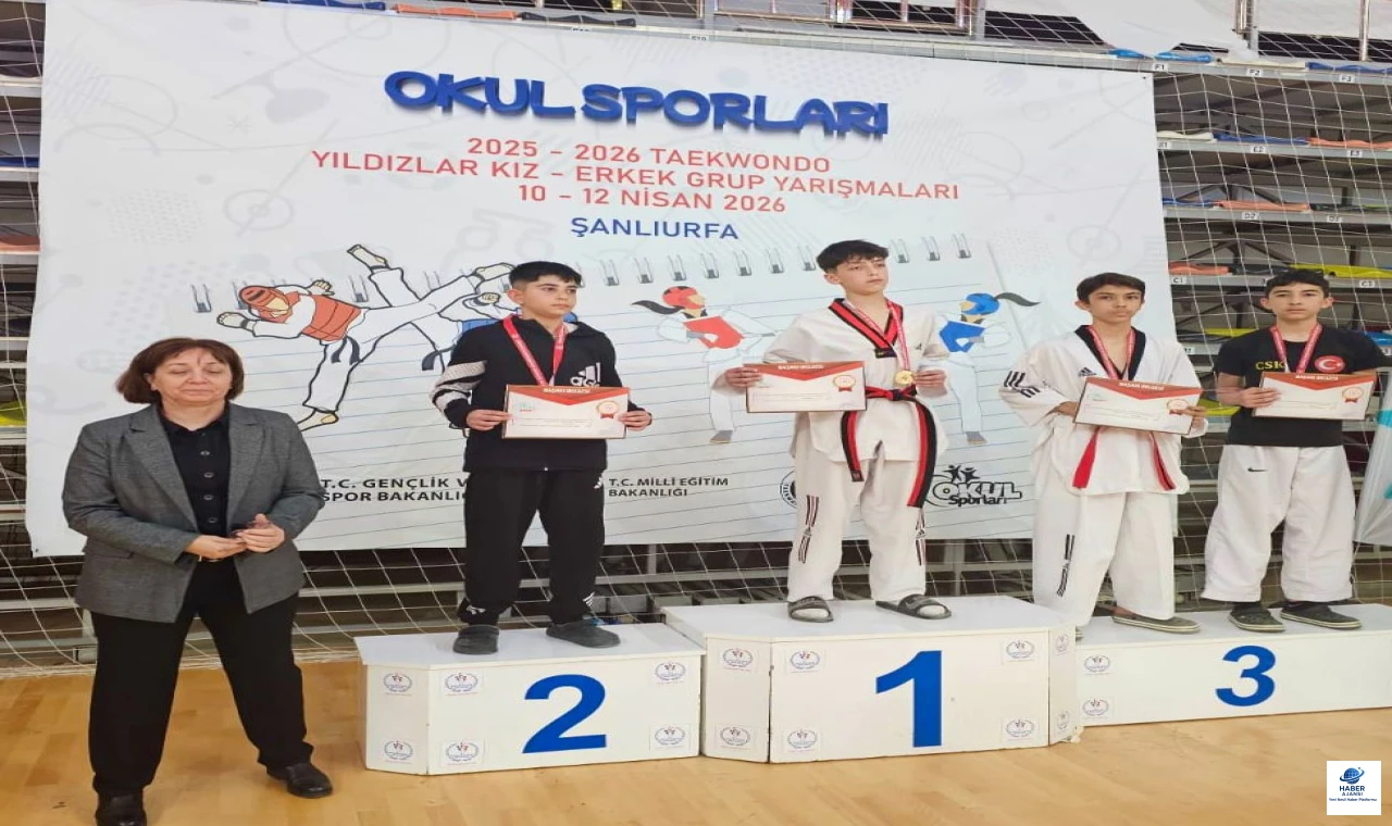 Elazığlı genç tekvandocular Şanlıurfa’da göğüs göğüse zirve mücadelesi verdi