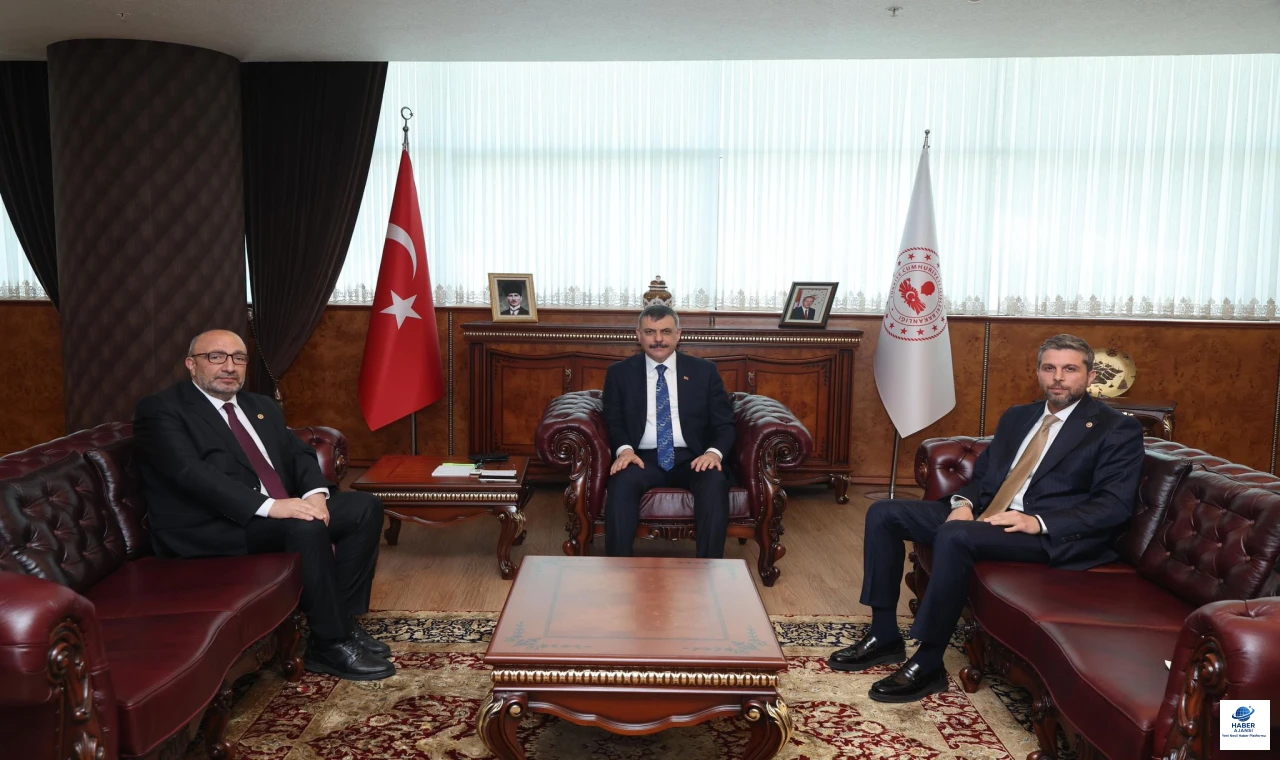 Nazırlı ve Açıkkapı, İçişleri Bakanı Çiftçi'ye hayırlı olsun ziyaretinde bulundu