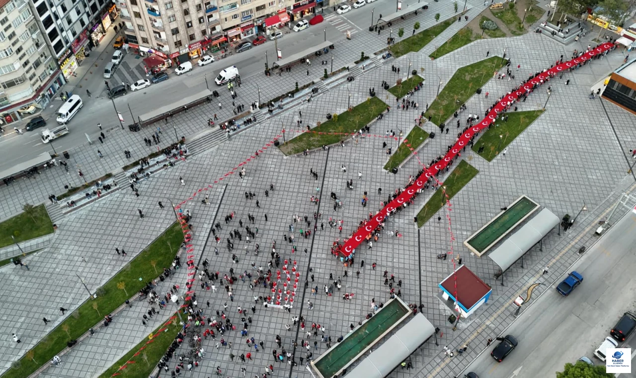 19 Mayıs Coşkusu Elazığ Sokaklarını Aydınlattı