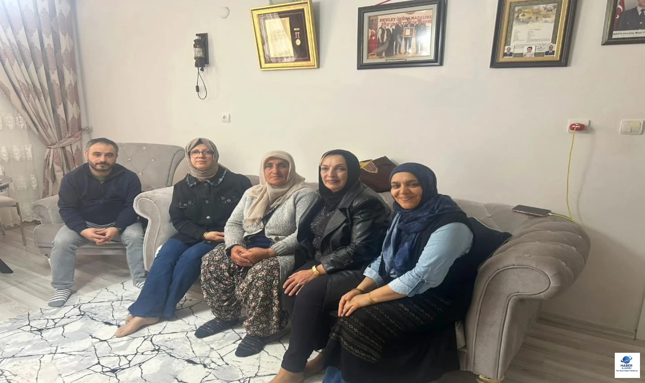 AK Parti Kadın Kolları’ndan Şehit Ailelerine Anlamlı Ziyaret