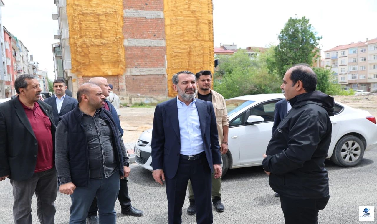 Başkan Şerifoğulları Nailbey Mahallesi’nde Yol Çalışmalarını Yerinde İnceledi