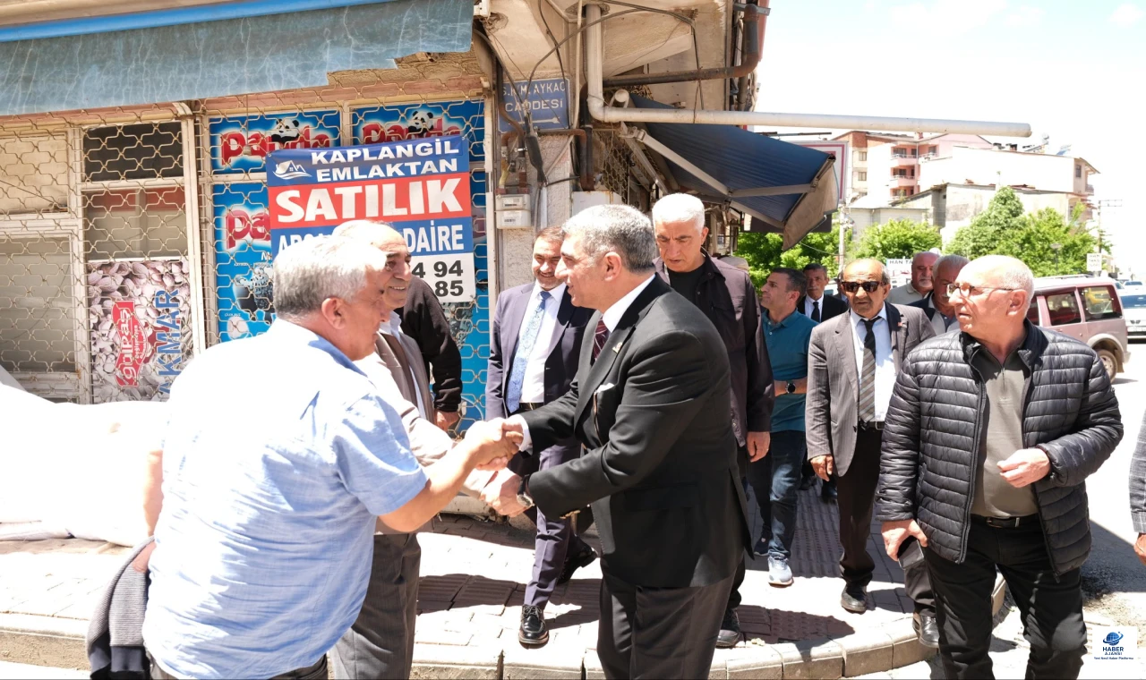 CHP Milletvekili Gürsel Erol, bayramın birinci gününde Karakoçan’ı ziyaret etti