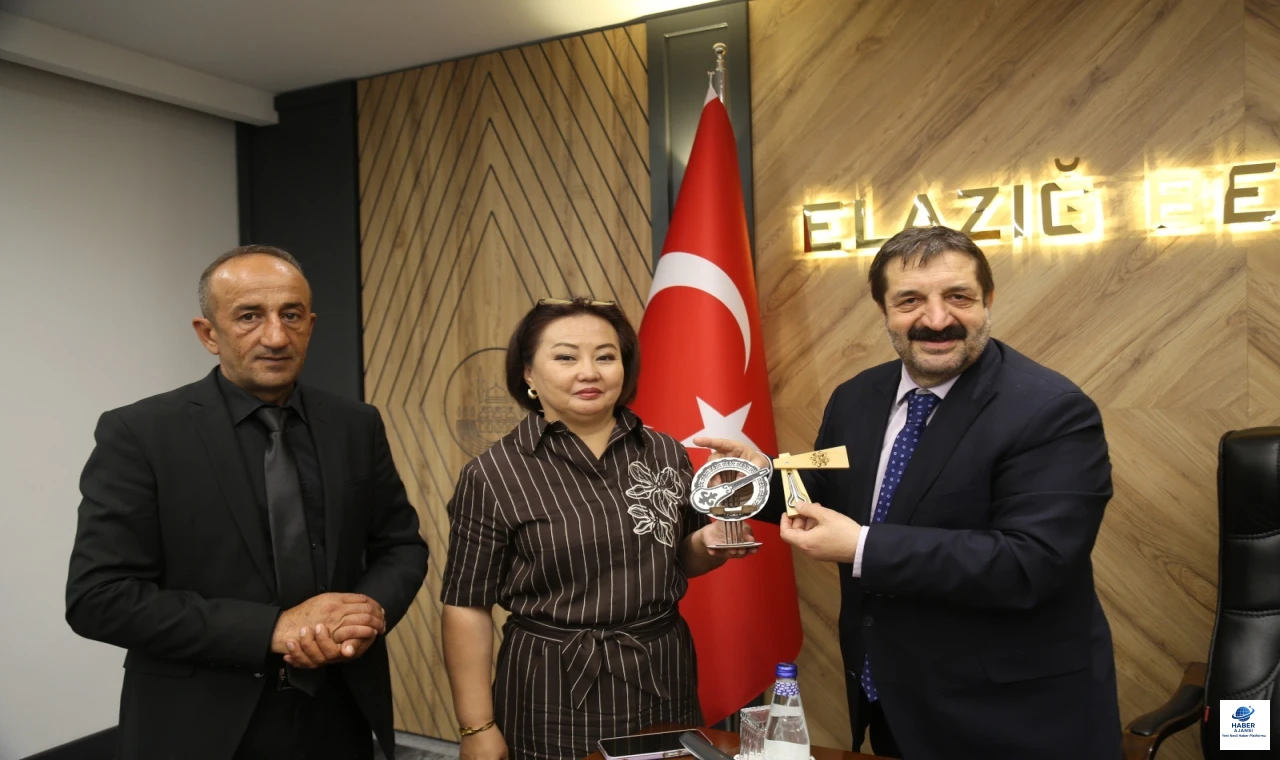 Elazığ Belediyesi 19 Mayıs'ta Kırgız heyeti ağırladı: