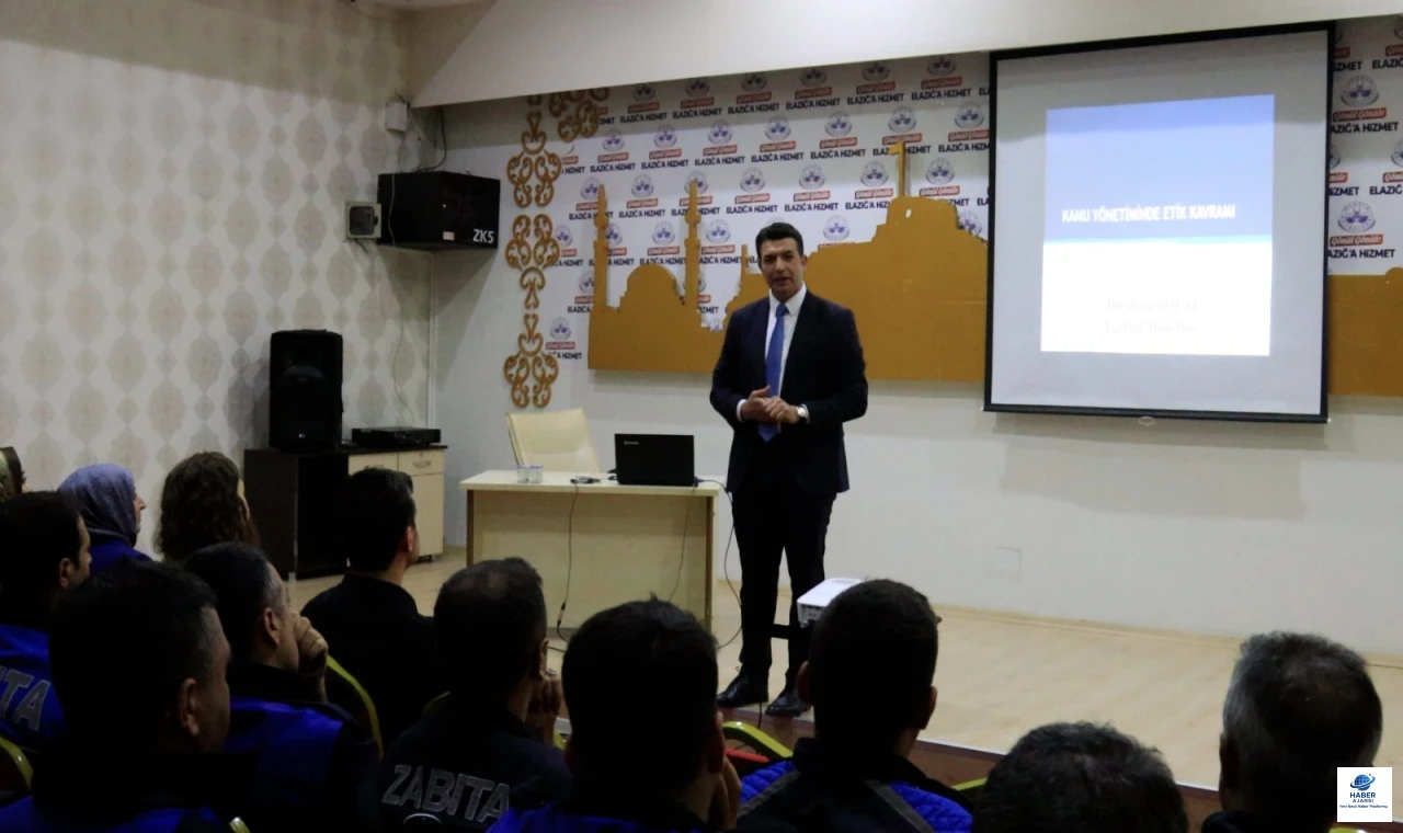 Elazığ Belediyesi’nden personele “Kamu Etik Kuralları” semineri