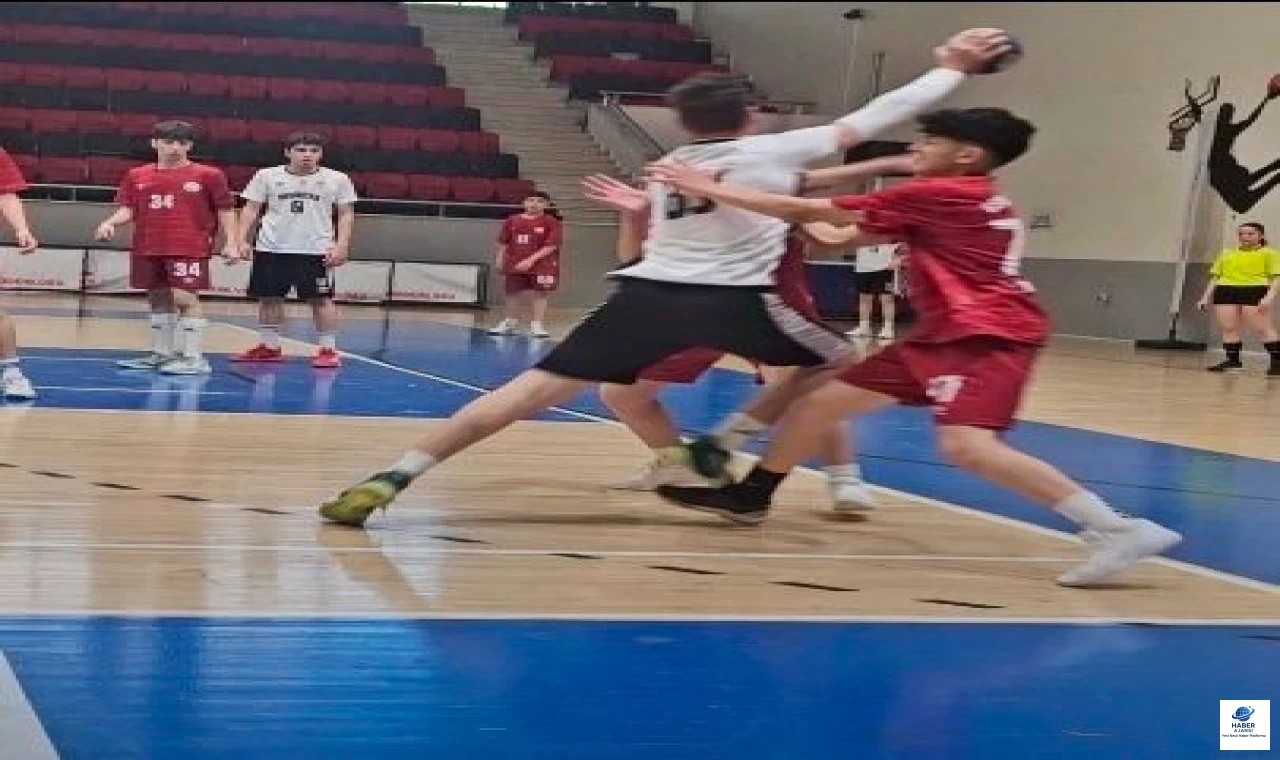 Elazığ Gençlikspor’dan Hentbol Devleri Karşısında Yürekleri Isıtan Mücadele