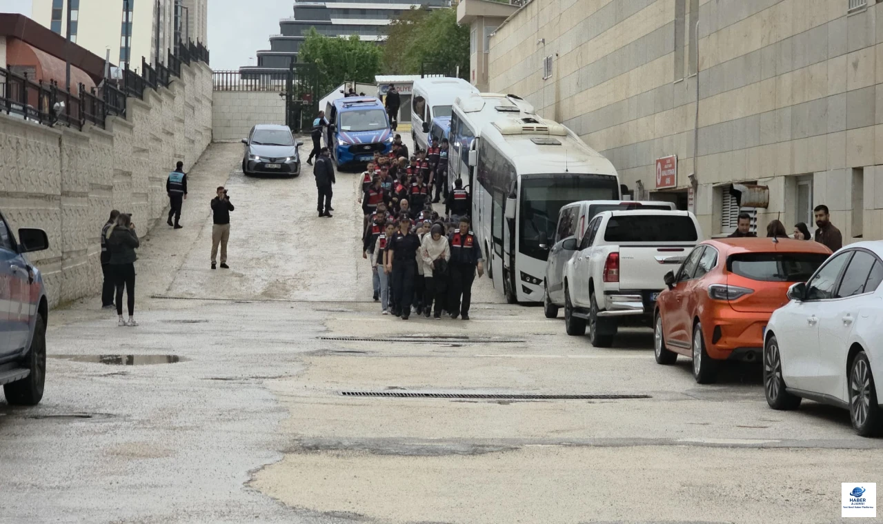 Elazığ’da hastane operasyonunda göz altına alınan 23 şüpheli Adliyeye sevk edildi