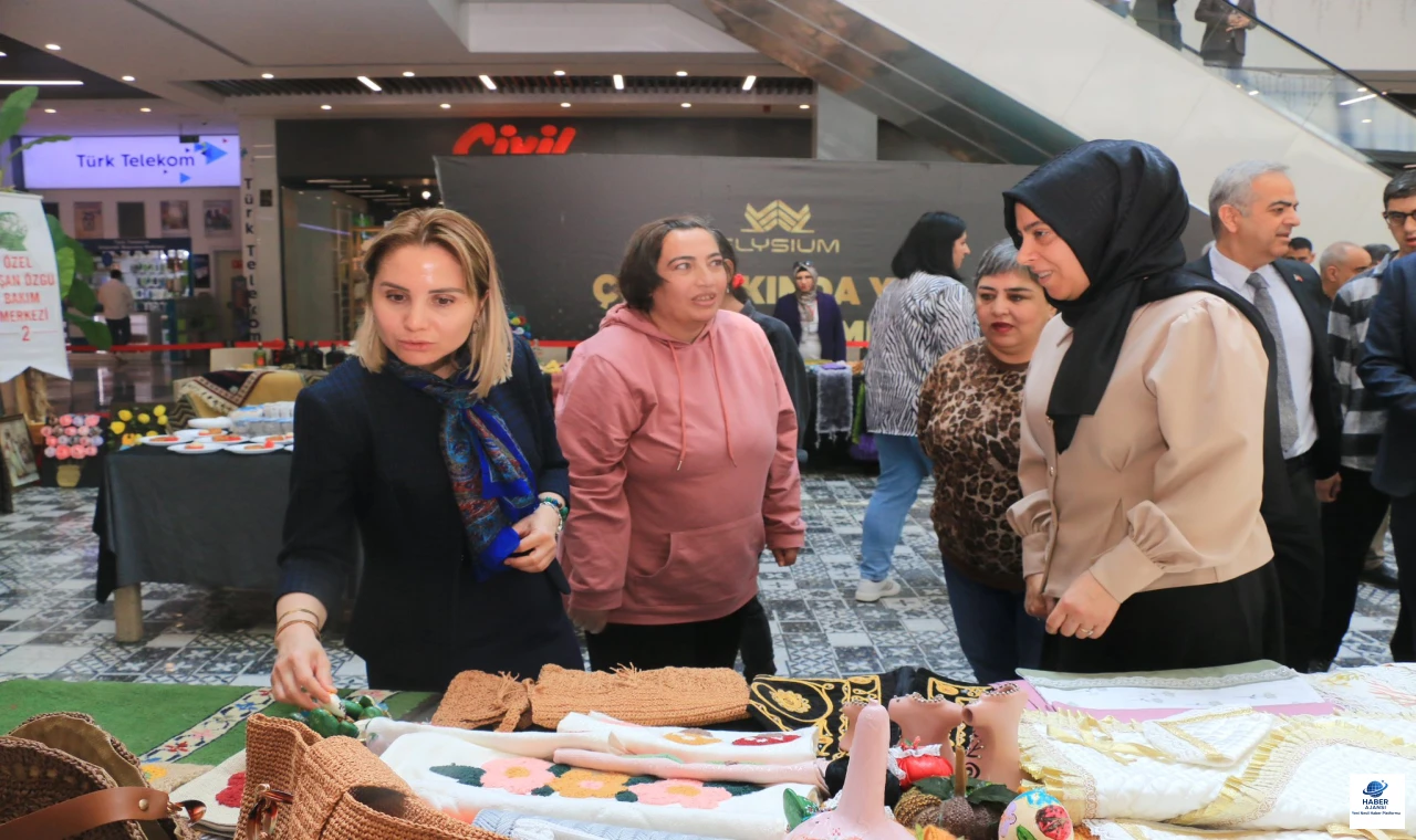 Engelli bireylerin el emeği ürünleri sergilendi
