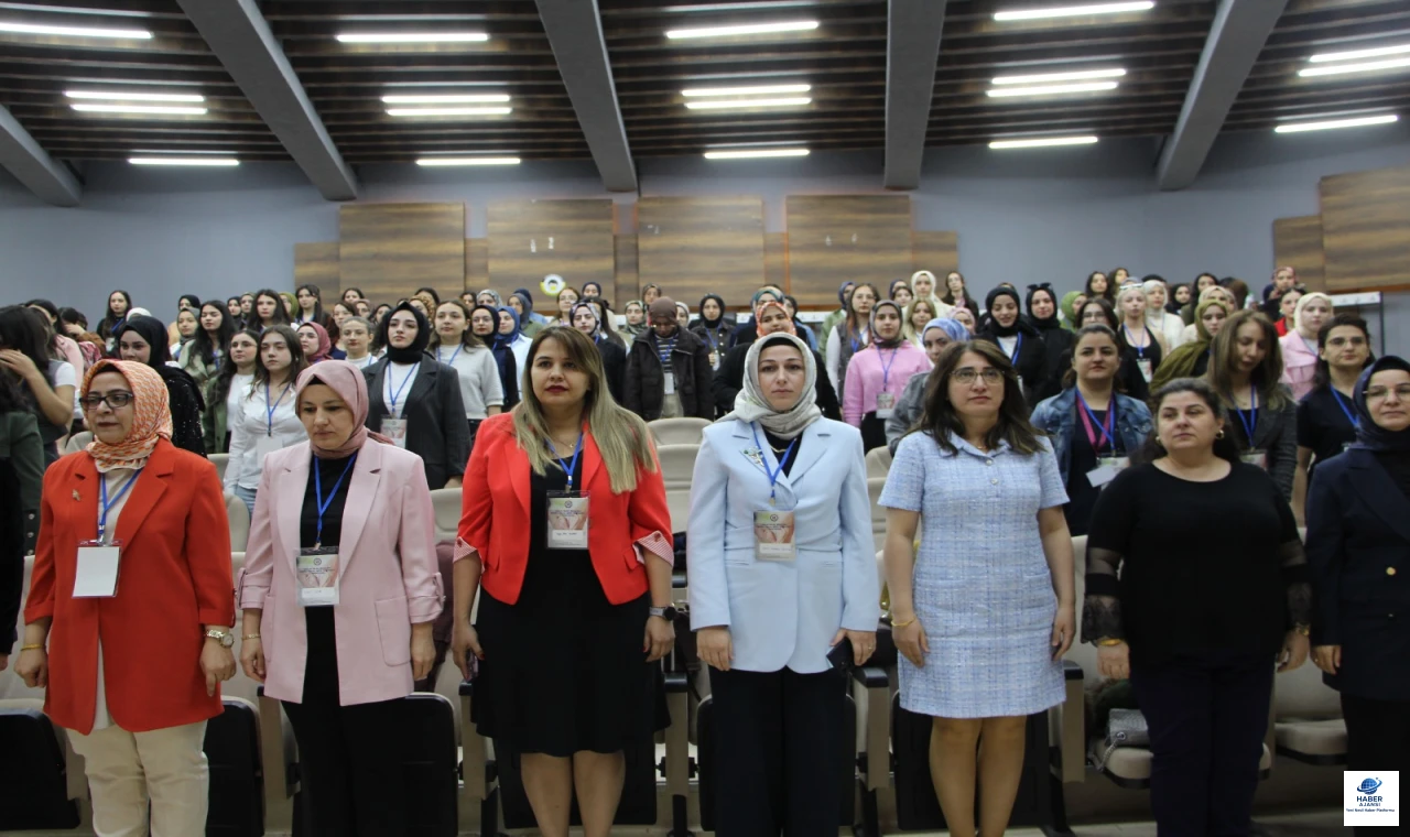 Fırat Üniversitesi’nde “Ebelikte Yatırım, Eğitim ve Dönüşüm” Sempozyumu Düzenlendi