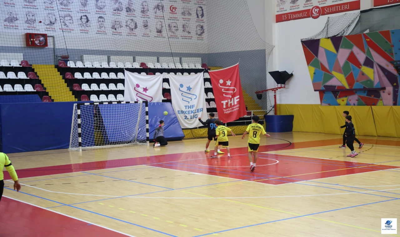 Futsal heyecanı Elazığ'da sona erdi: 14 ilden 192 sporcu mücadele etti
