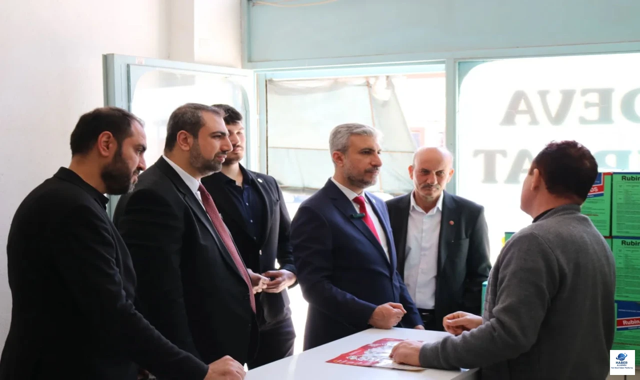 Saadet Partisi Baskil'de esnaf ve vatandaşla buluştu