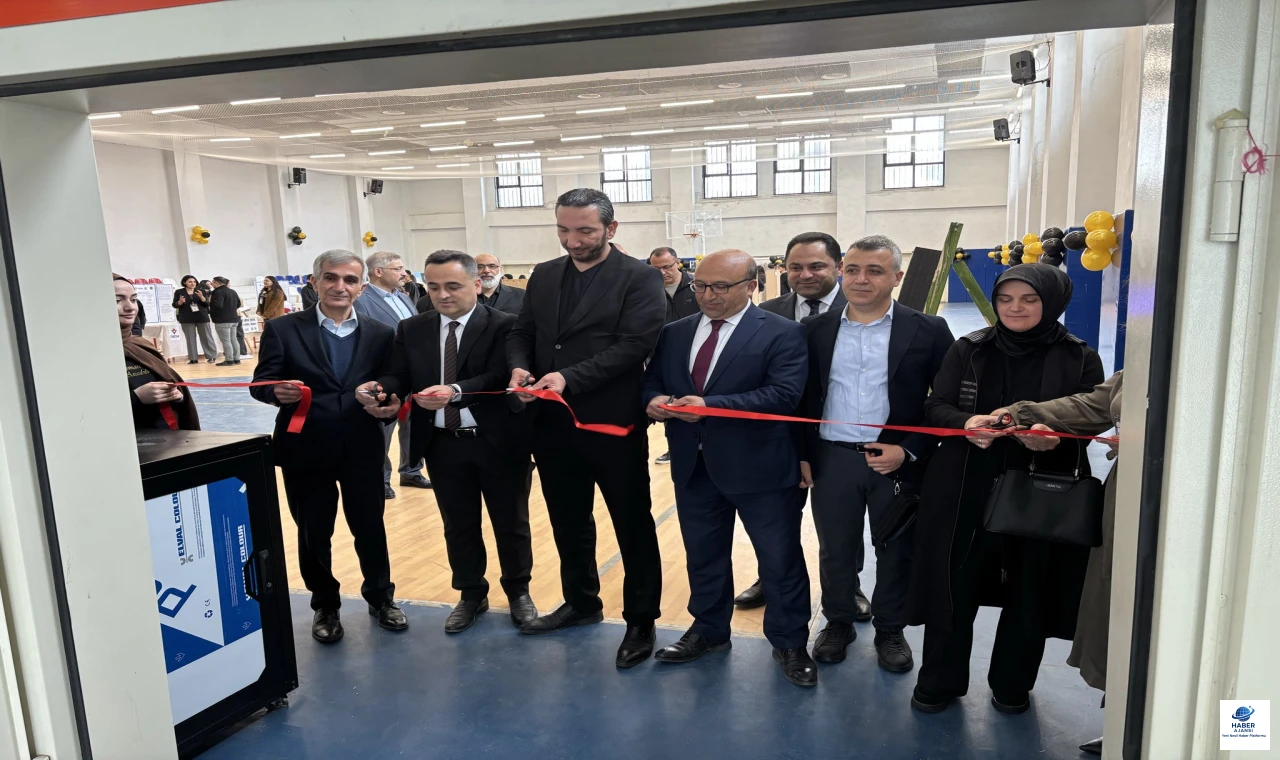 Türk Eğitim Sen Elazığ'dan TÜBİTAK Bilim Fuarı'na Destek Ziyareti