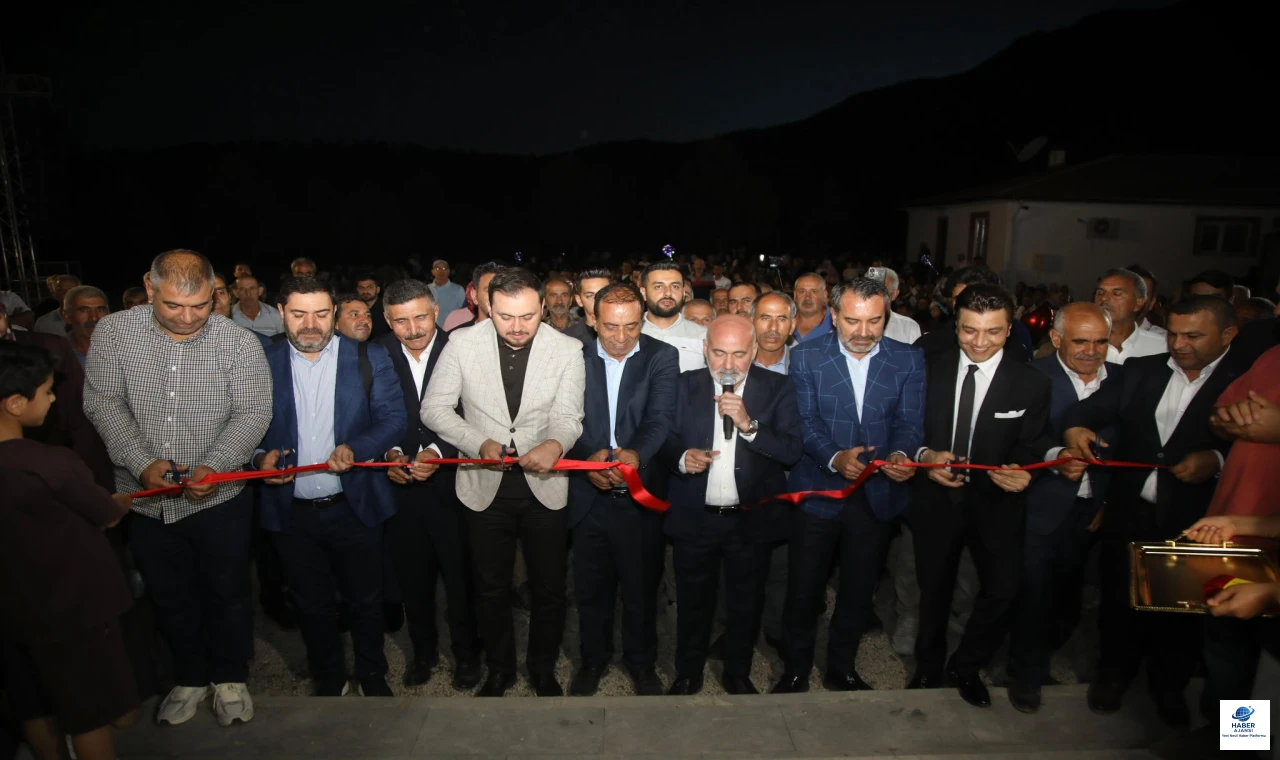 Arıcak’ta Mehmet Sağlam Kongre ve Sosyal Tesisi Açıldı