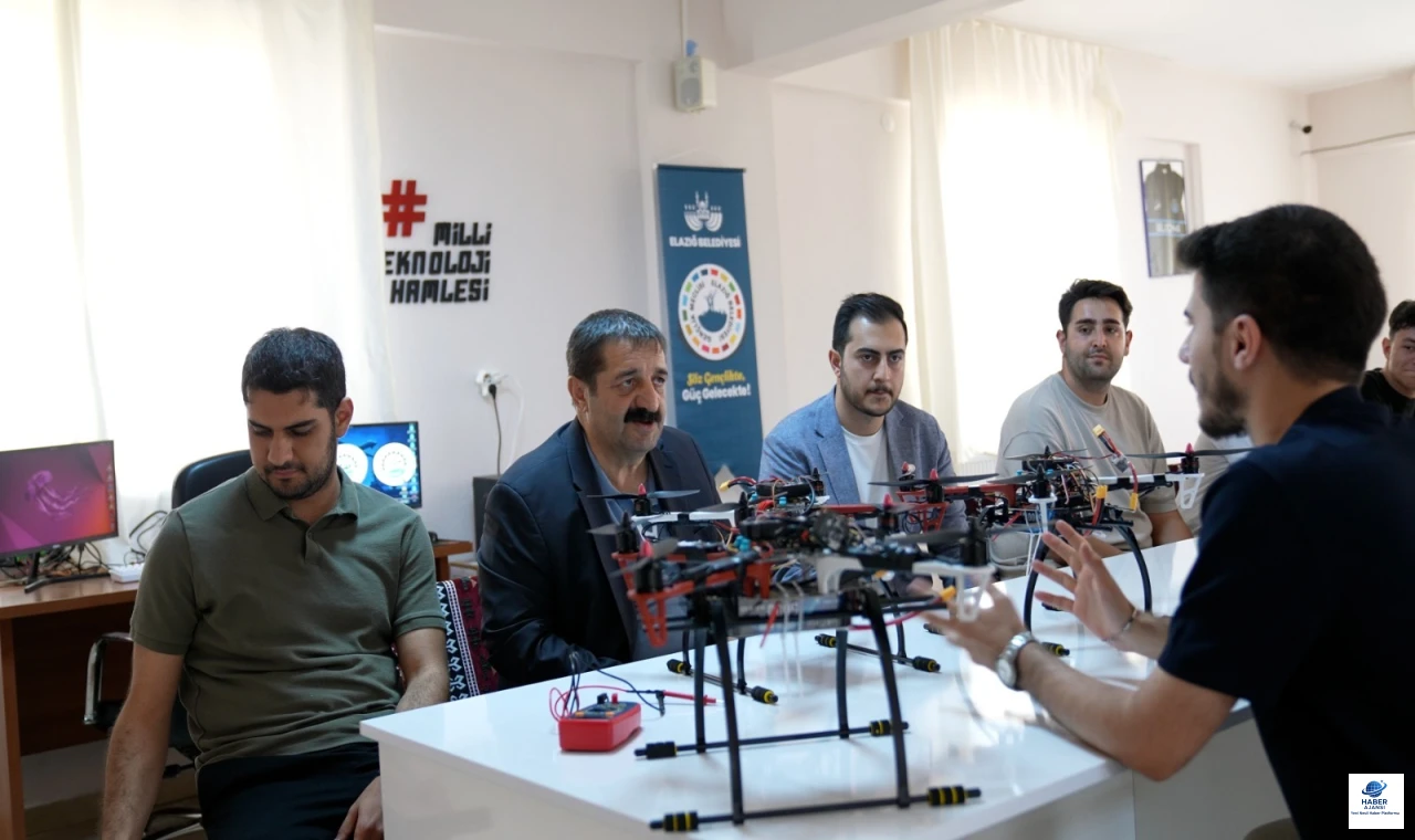 Elazığ Belediyesi Gençlik Meclisi'nden TEKNOFEST heyecanı