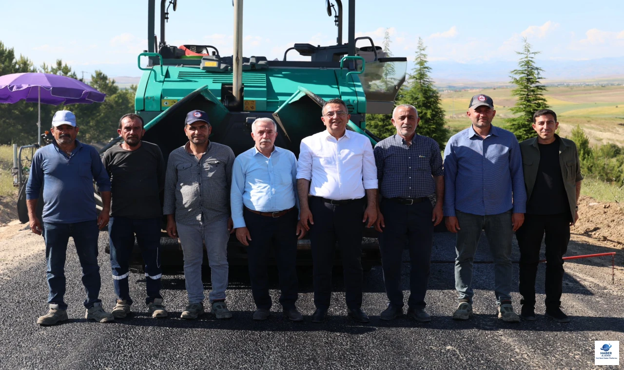 Elazığ İl Özel İdaresi'nde BSK Asfalt Sezonu Başladı: Genel Sekreter Yatkın'dan Köy Ziyareti