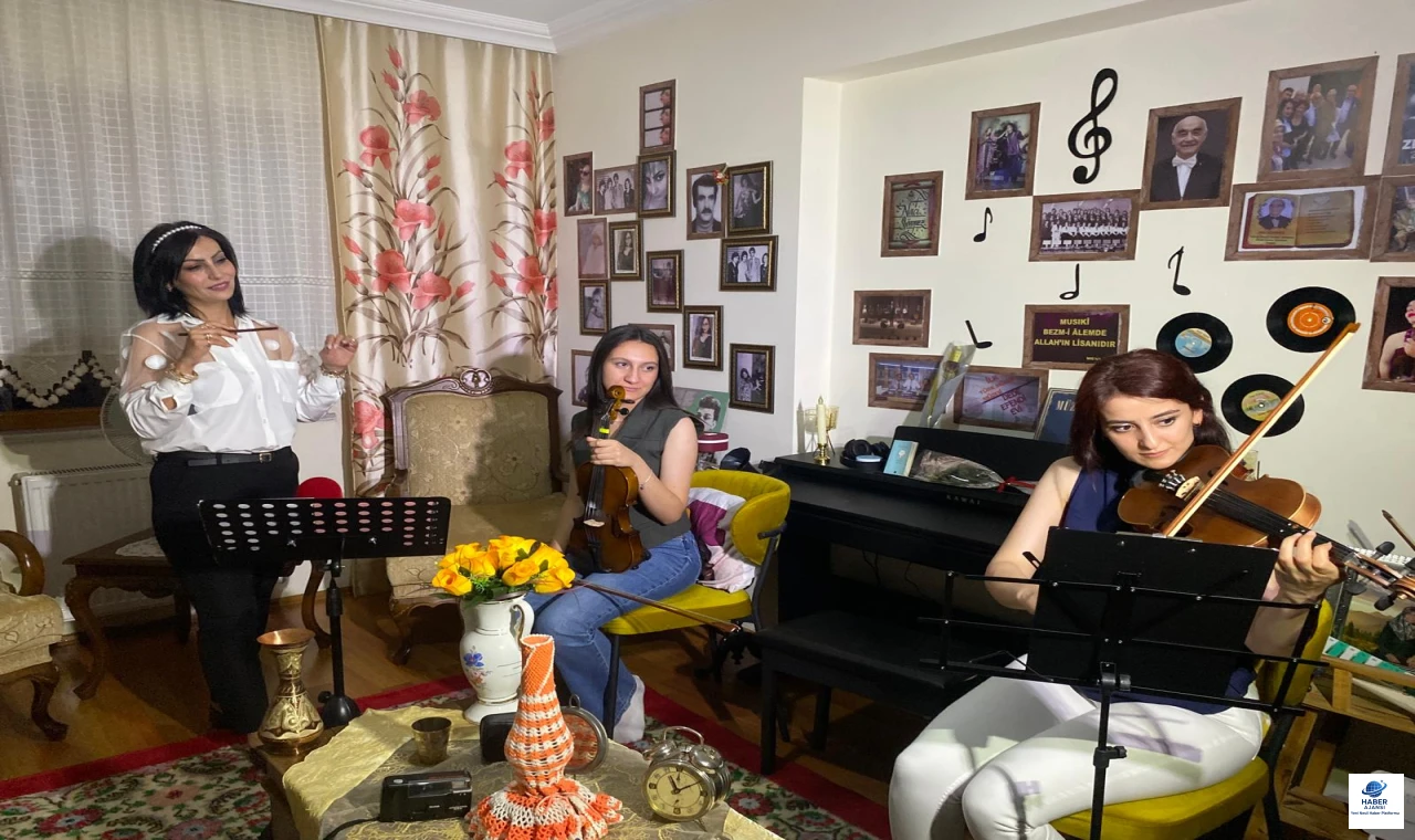 Elazığ'dan Müzik Dünyasına: Senem Hoca'dan Keman Metodu