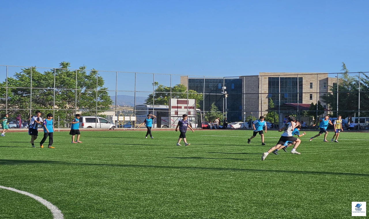 İl Özel İdare Spor' un Futbolcu Seçmelerine Yoğun İlgi