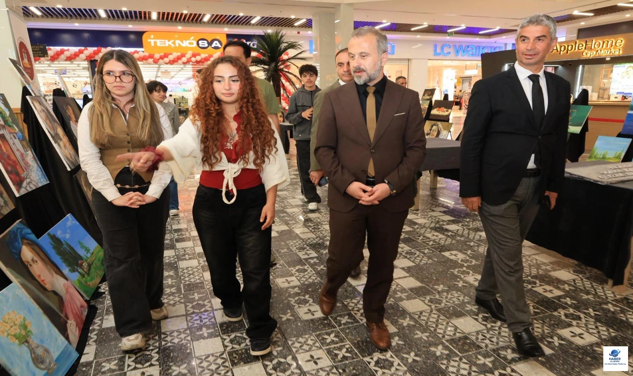 Milli Eğitim Müdürü Şahin, Güzel Sanatlar Lisesi Resim Sergisini Ziyaret Etti