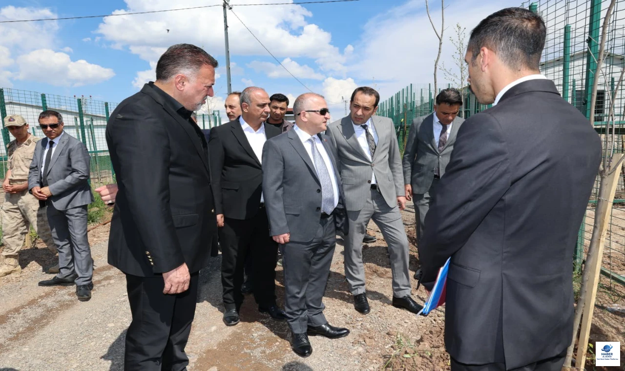 Vali Hatipoğlu, Kovancılar Hayvan Bakımevi ve Doğal Yaşam Alanı'nı Ziyaret Etti