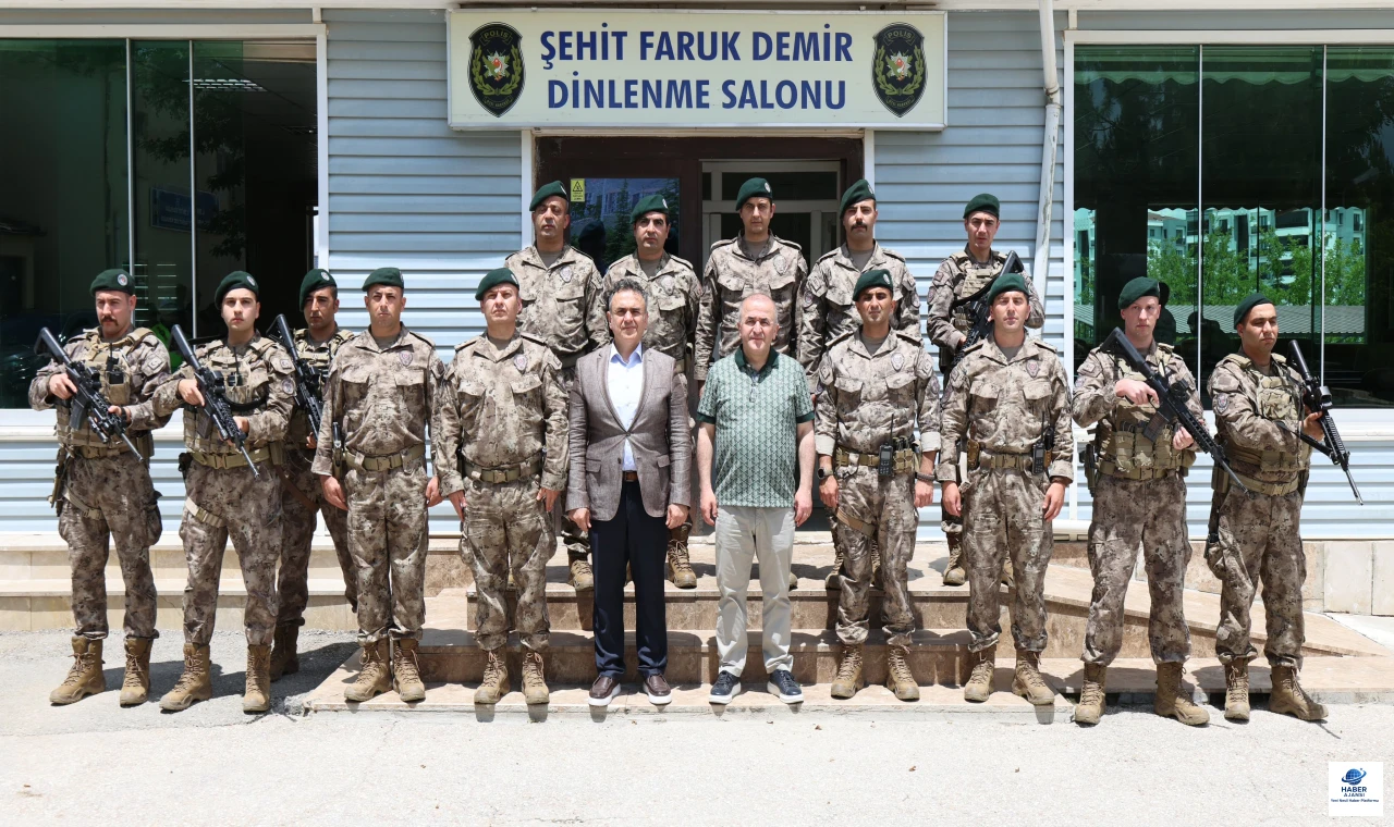 Vali Hatipoğlu, Özel Harekat Şube Müdürlüğü'nü ziyaret etti