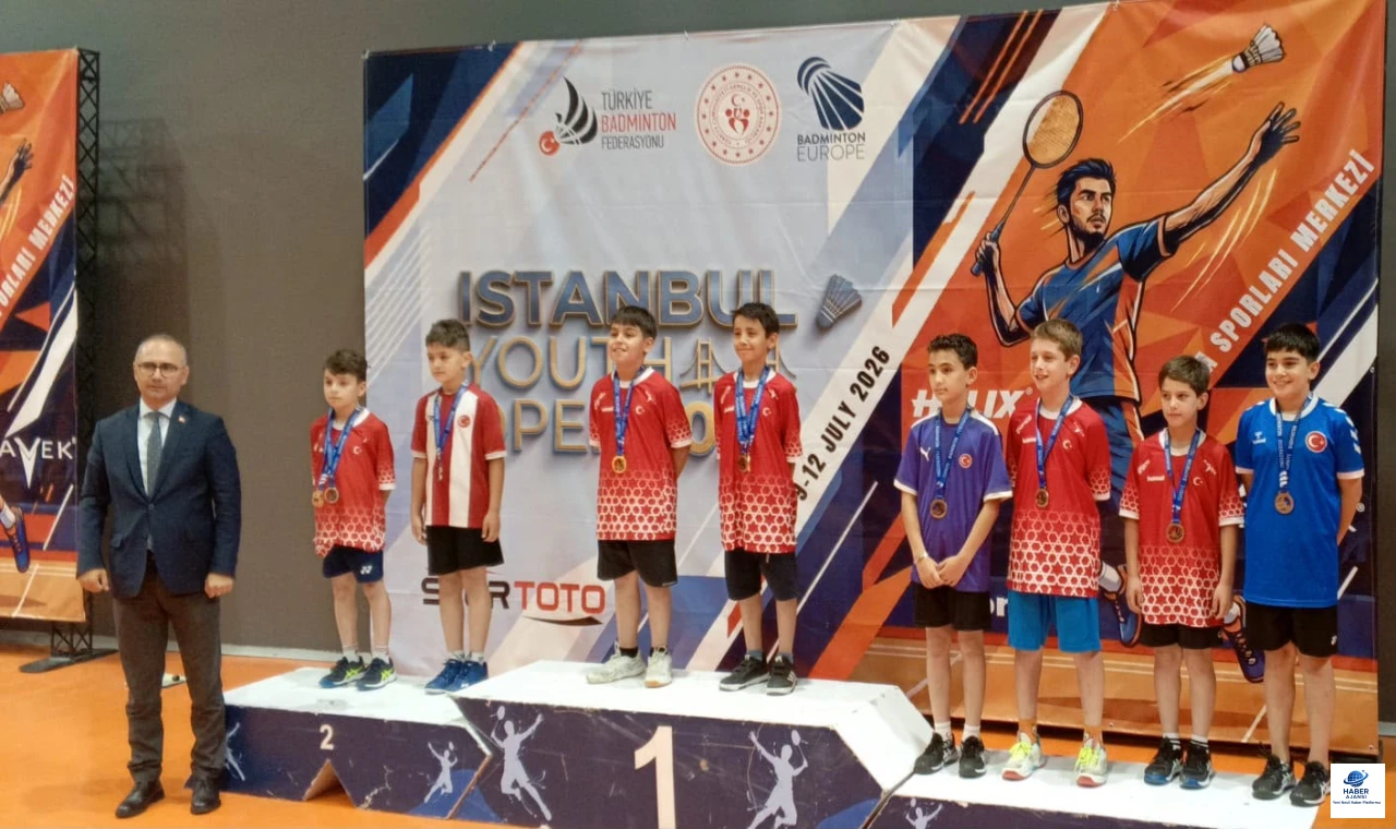 Elazığlı Badmintoncular İstanbul’dan Altın Madalya ile Döndü