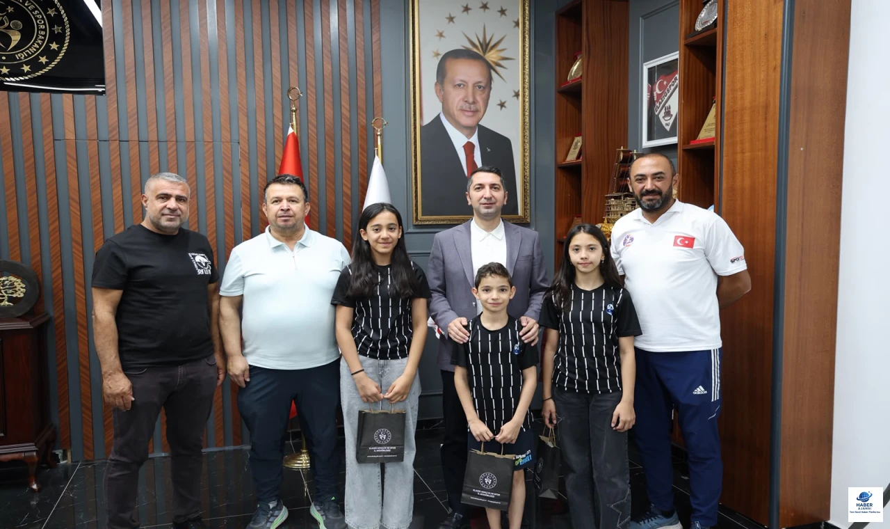 Elazığlı eskrimcilerden Türkiye başarısı: Elif Reyyan Kaya'dan bronz madalya