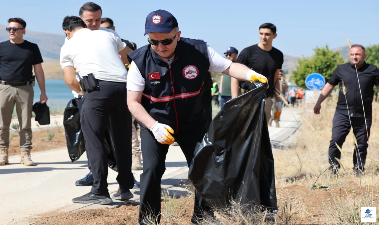 Hazar Gölü’nde Çevre Temizliği: Vali Hatipoğlu’ndan Duyarlılık Çağrısı