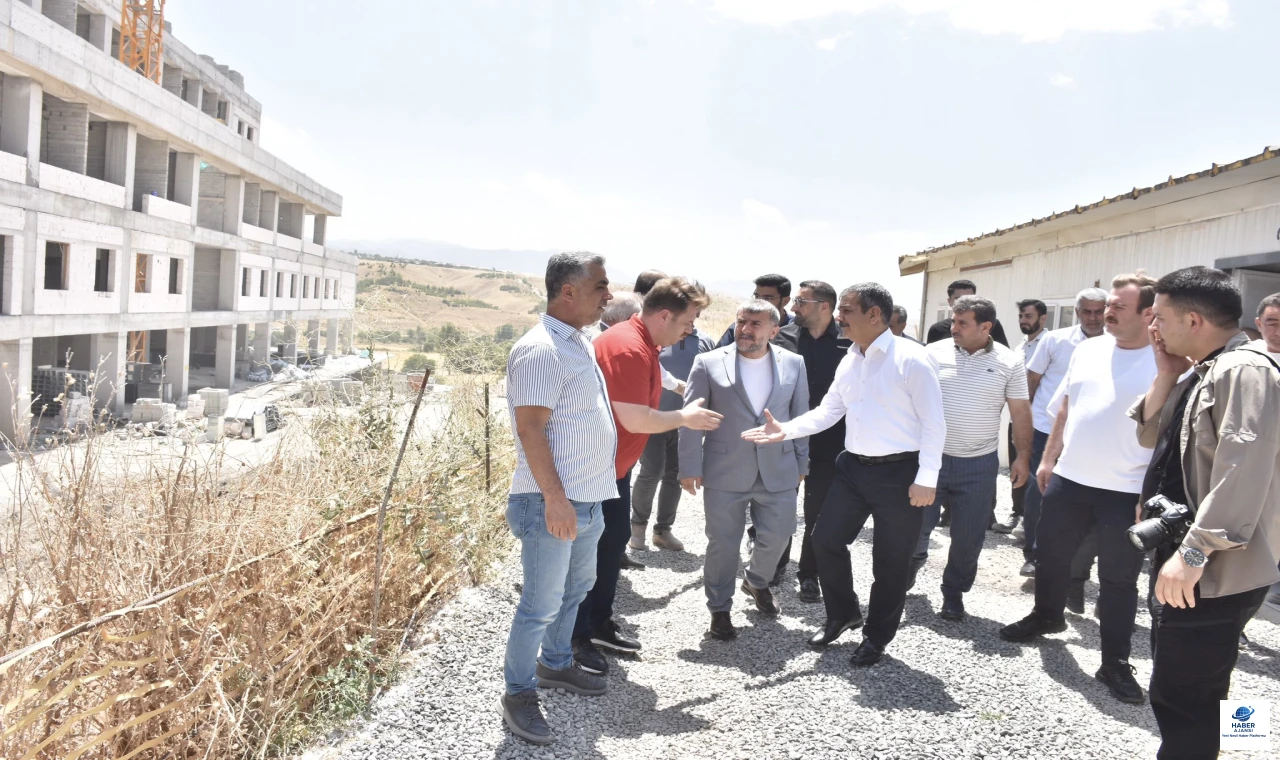 Milletvekili Keleş'ten Palu-Kovancılar Devlet Hastanesi İnşaatına Ziyaret