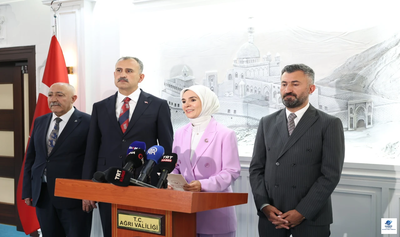 Bakan Göktaş, Ağrı'da Şehit Aileleri ve Gazilerle "Terörsüz Türkiye Kardeşlik Sofrası"nda Buluştu