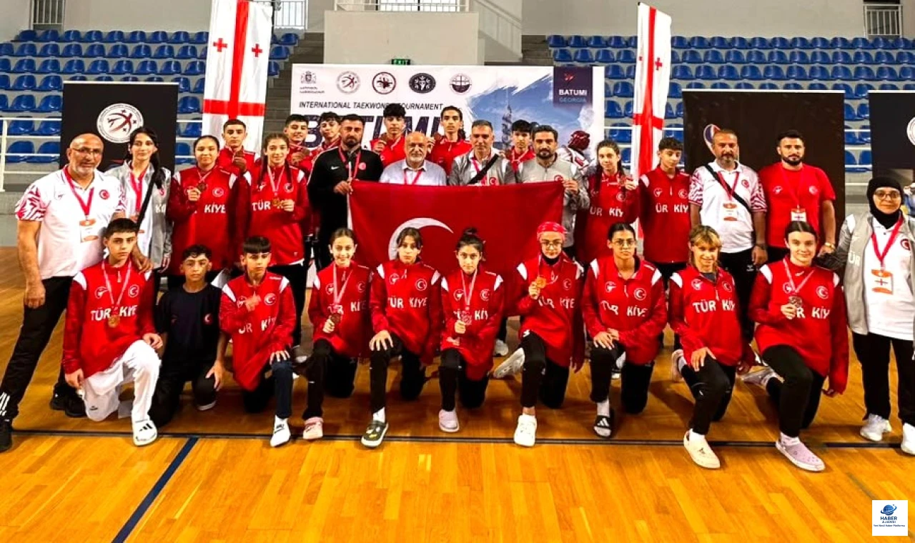 Batum'da Türk Bayrağını Dalgalandıran Elazığlı Antrenör