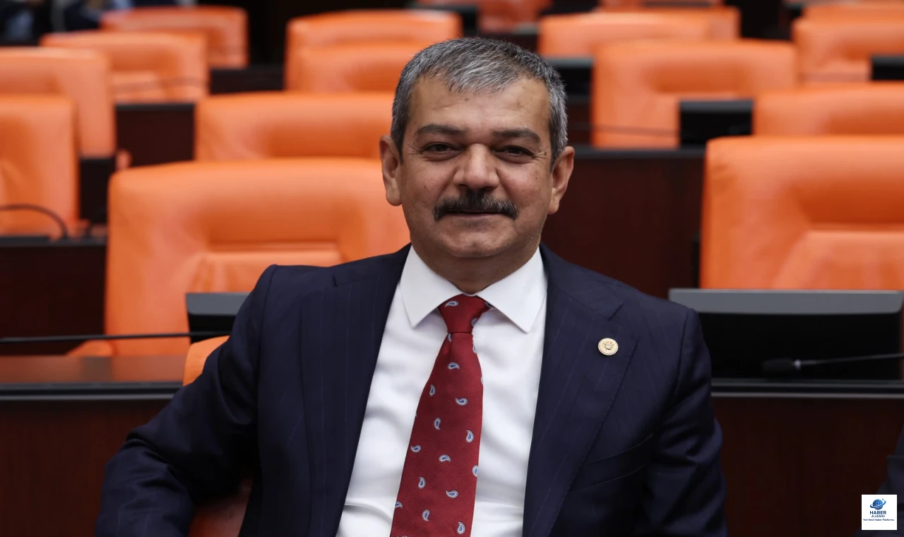 Milletvekili Keleş'ten 25. Yıl Mesajı: "Elazığ Bu Yürüyüşün Güçlü Parçası Oldu"