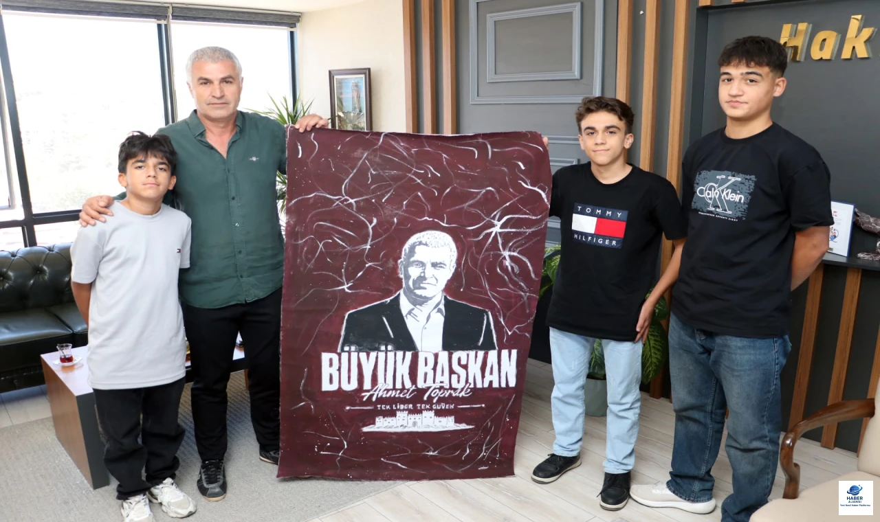 Minik Taraftarlardan Başkan Ahmet Toprak'a Anlamlı Sürpriz