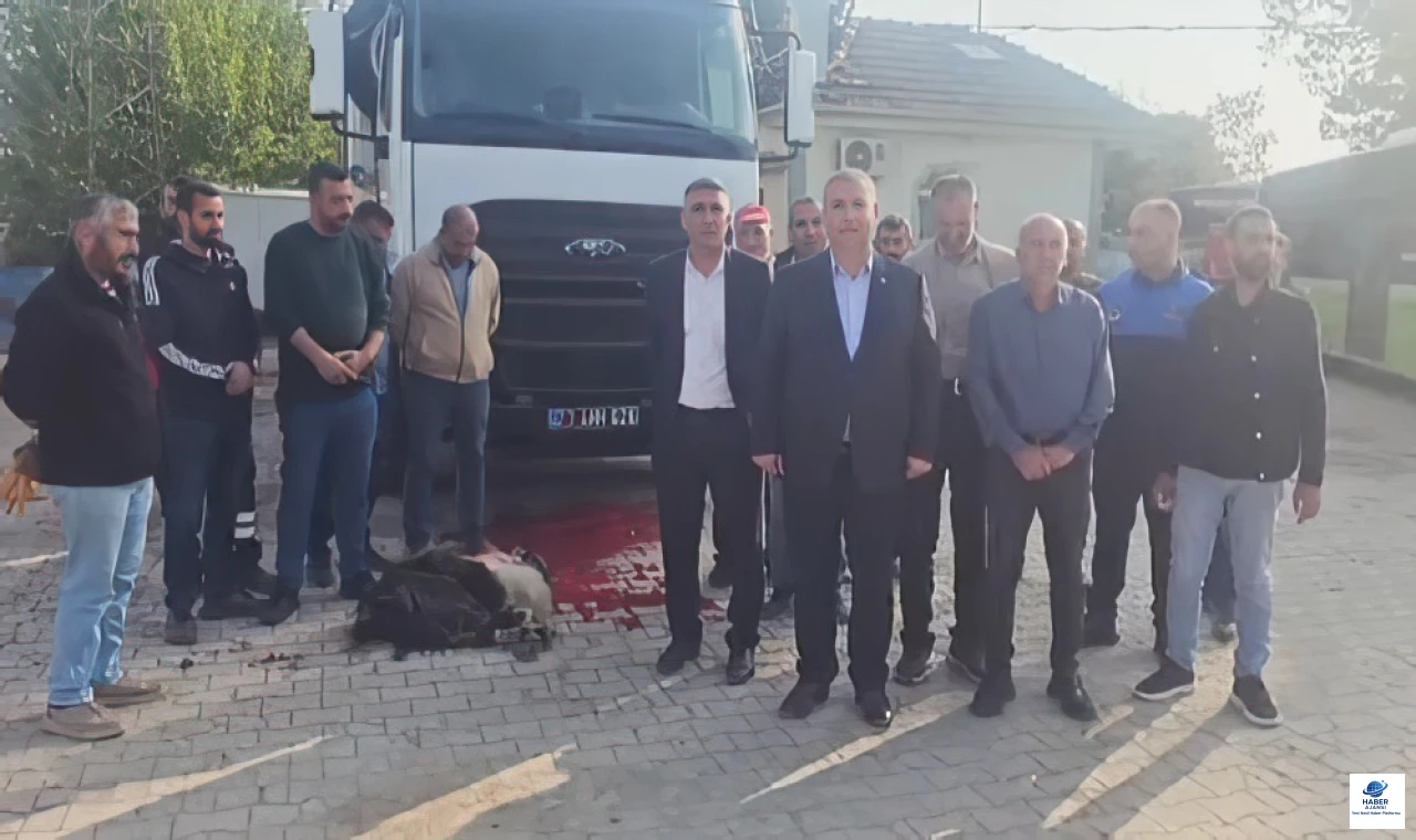 Akçakiraz Belediyesi'ne Yeni Çöp Toplama Aracı: Temizlik Hizmetlerine Güç Katkısı