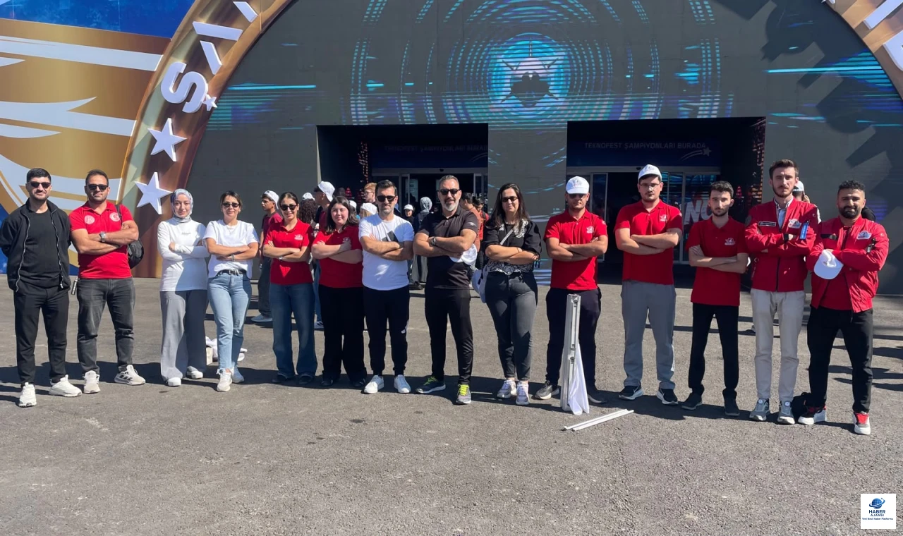 Elazığ Gençlik Merkezi, TEKNOFEST 2026'ya Türkiye Birinciliğiyle damga vurdu.