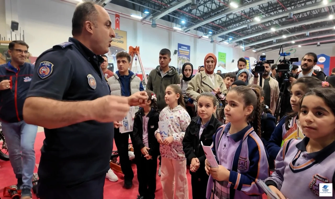 Elazığ İtfaiyesi’nden Bilimfest’te Yangın Ve Afet Eğitimi