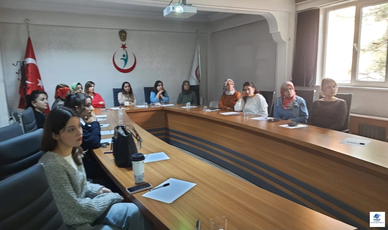 Elazığ'da Meme Kanseri Farkındalık Ayı kapsamında eğitimler düzenlendi