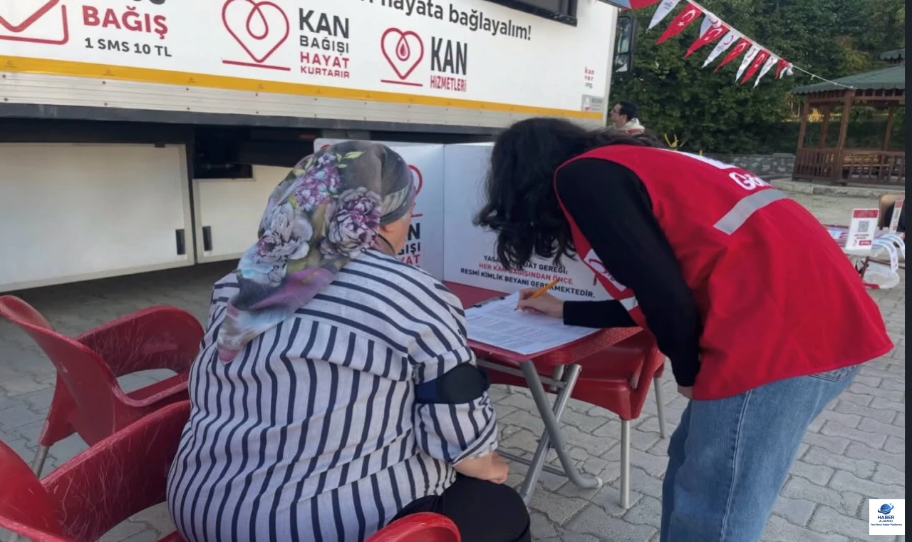 Kızılay Gönüllüleri Gençlerle Buluştu
