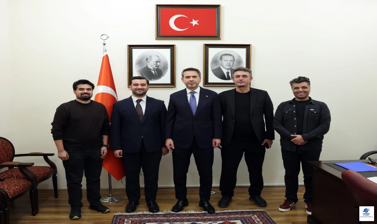 Miryıldız Holding Heyeti, Enerji ve Tabii Kaynaklar Bakanı Alparslan Bayraktar’ı Ziyaret Etti