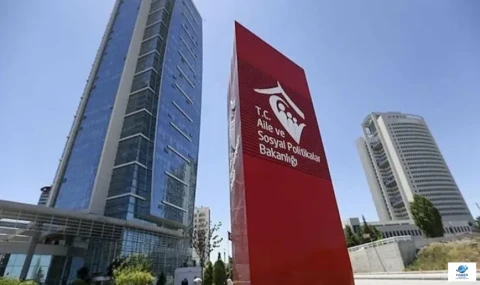 BAKANLIKTAN 81 İLDE ANLAMLI BAYRAM MESAİSİ: "ŞEHİTLİKLER EMANETİMİZDİR, BAYRAMA HAZIR"