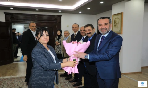 Başkan Şerifoğulları, ilk mesai gününde personelle bayramlaştı