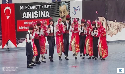 Elazığ’da Halk Oyunları Coşkusu: 16 İlden 16 Ekip Yarıştı