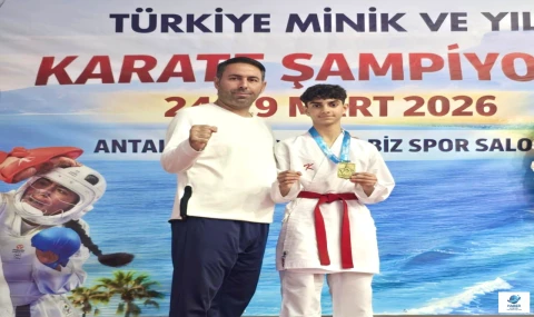 Elazığ’ın Altın Yumruğu Ali Akif Kaymaz, Türkiye Şampiyonu Oldu