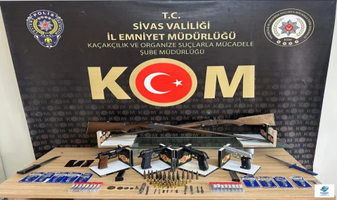 SİVAS'TA BÜYÜK SİLAH KAÇAKÇILIĞI OPERASYONU: 6 GÖZALTI, 1 TUTUKLAMA