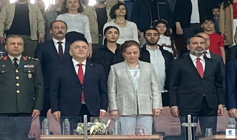 Elazığ’da 23 Nisan Coşkusu: Miniklerden Jimnastik Şöleni