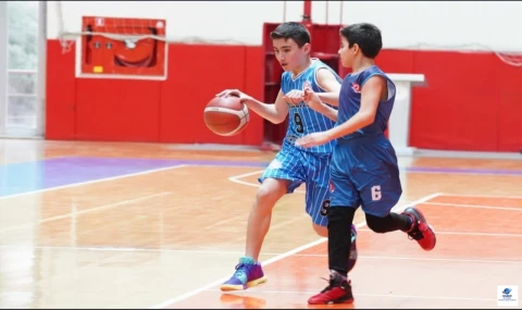 Elazığ'da Gurur Tablosu: Cumhuriyet Ortaokulu Namağlup Bölge Şampiyonu